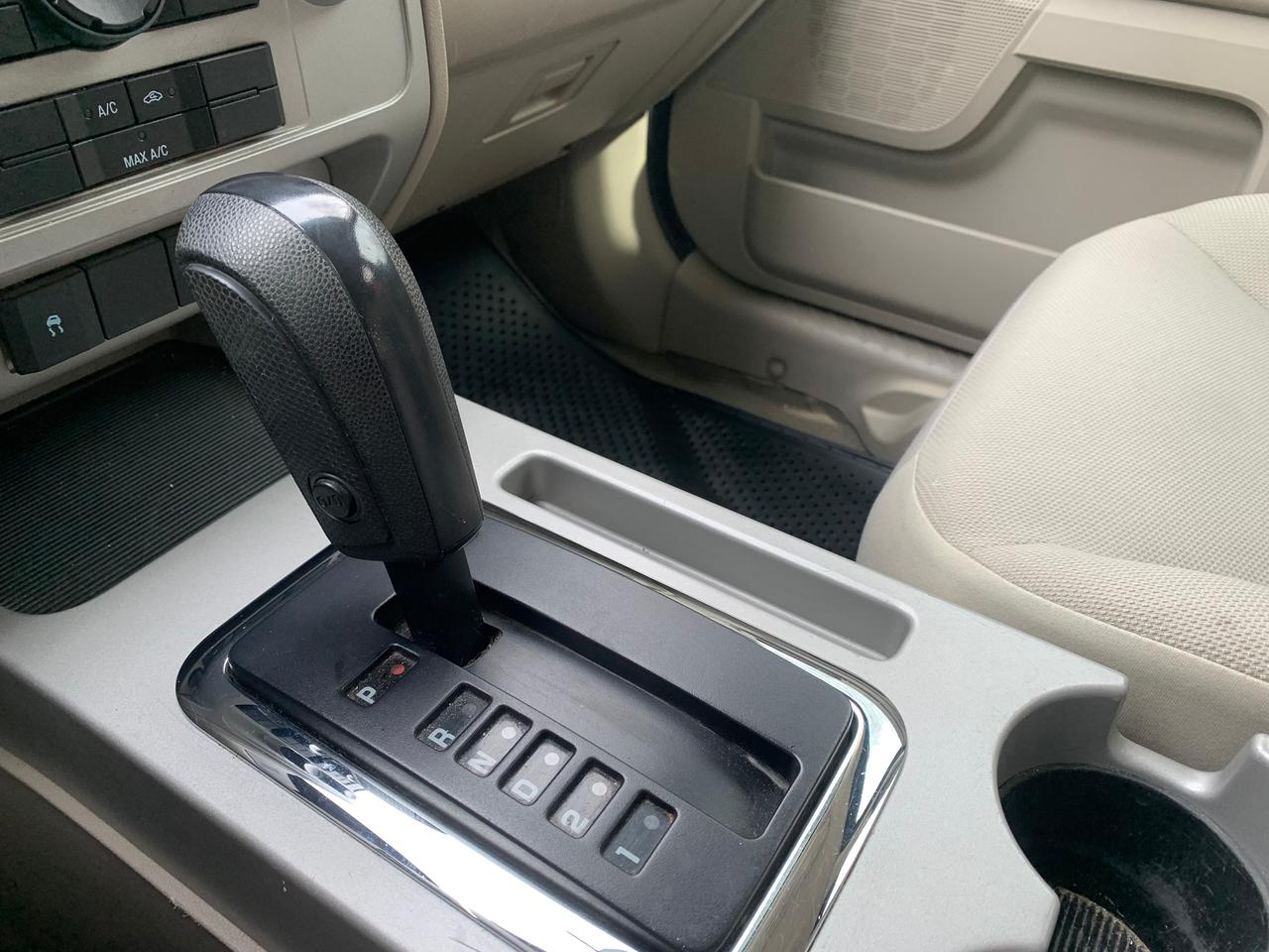 2008 Ford Escape XLT Photo