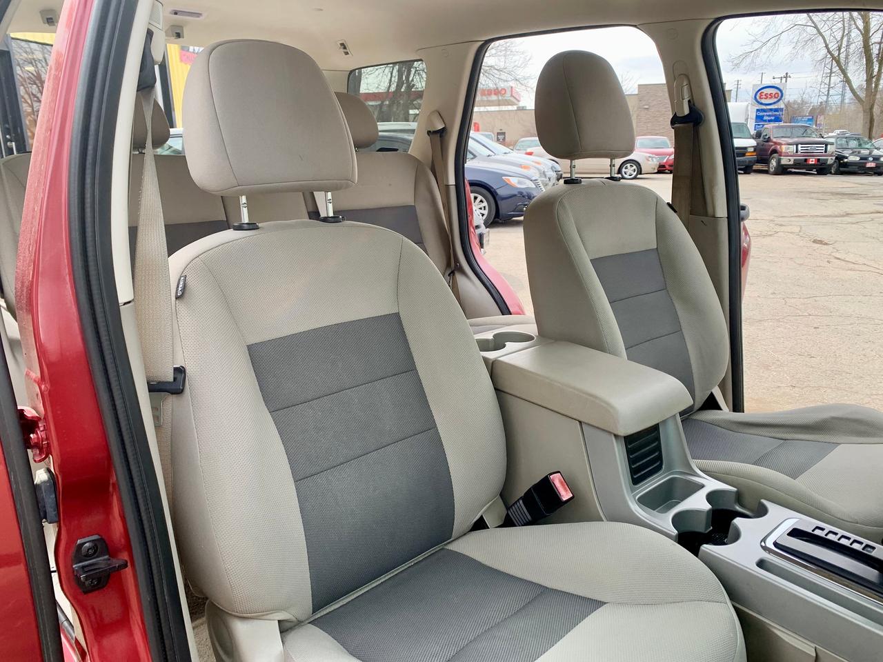 2008 Ford Escape XLT Photo