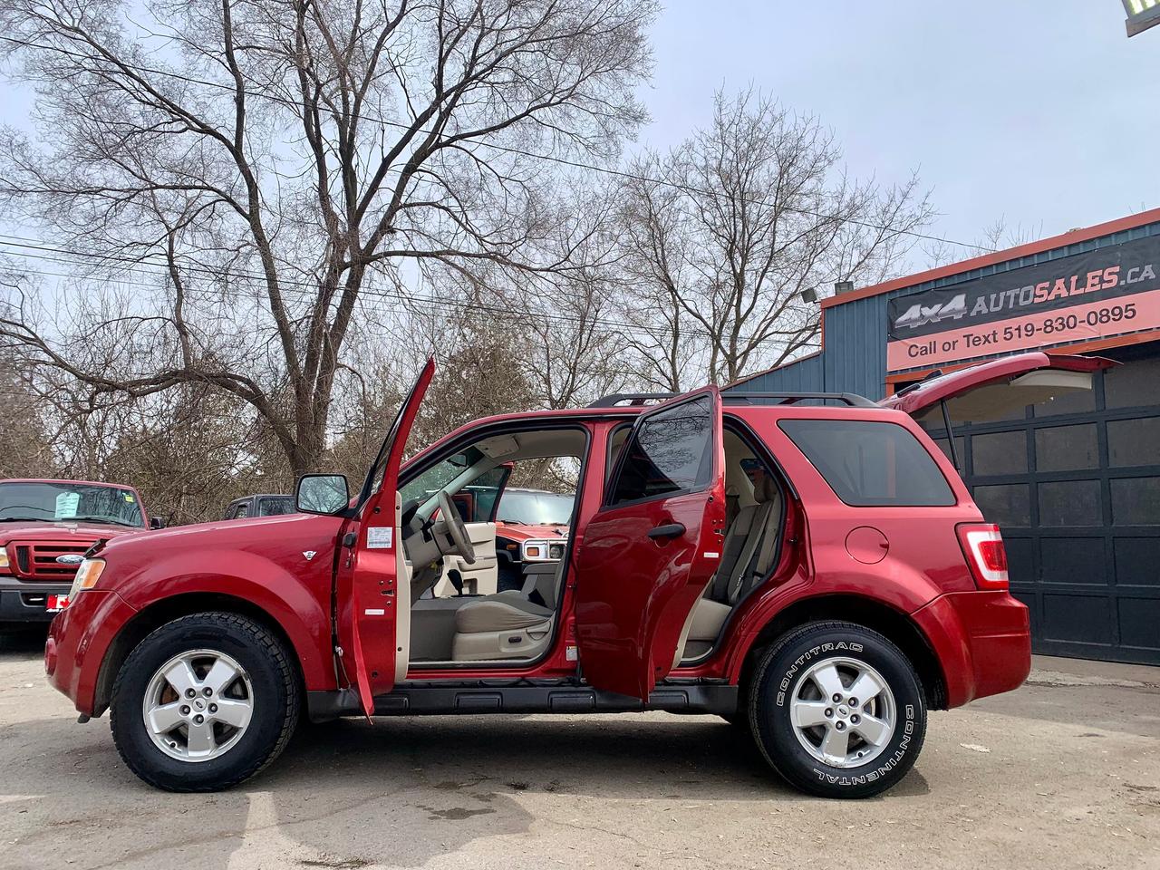 2008 Ford Escape XLT Photo