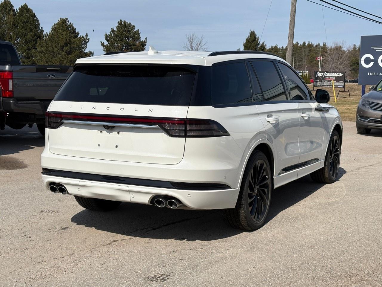 2022 Lincoln Aviator Reserve AWD Photo