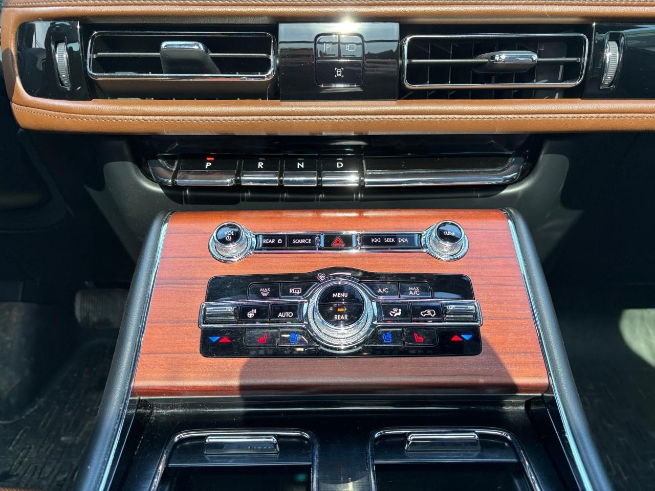 2022 Lincoln Aviator Reserve AWD Photo