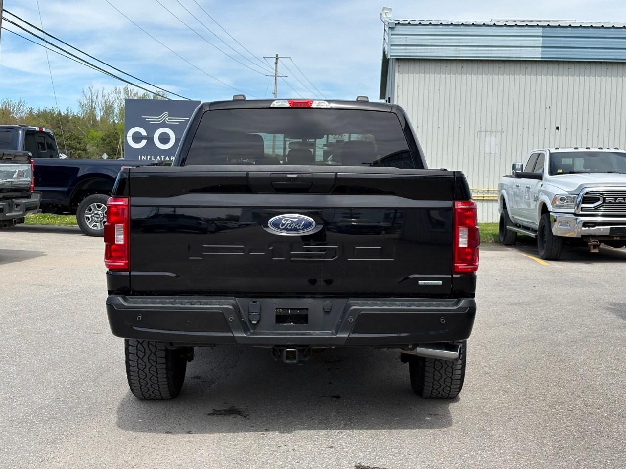 2022 Ford F-150 XLT 4WD SuperCrew 5.5' Box Photo