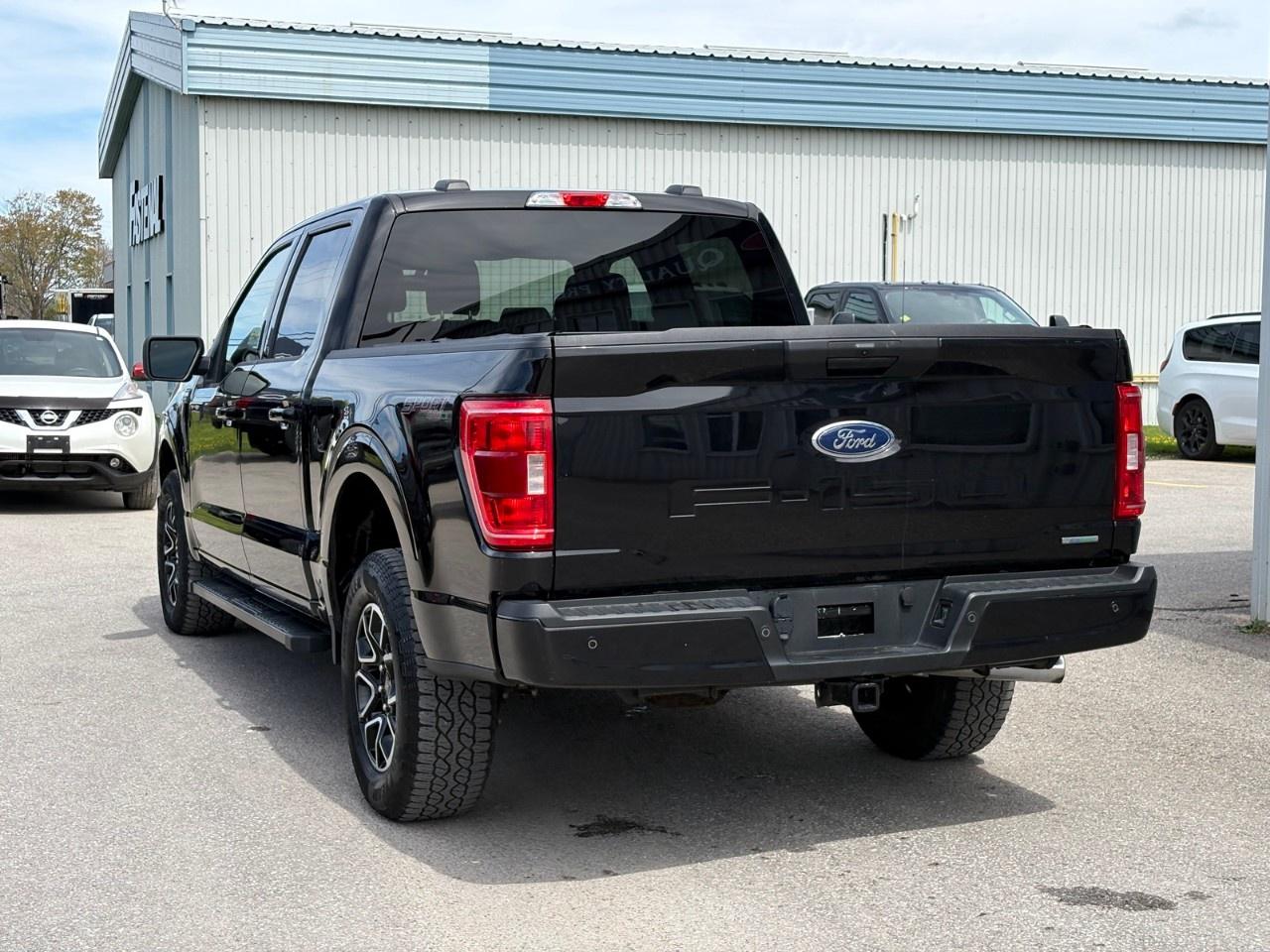2022 Ford F-150 XLT 4WD SuperCrew 5.5' Box Photo