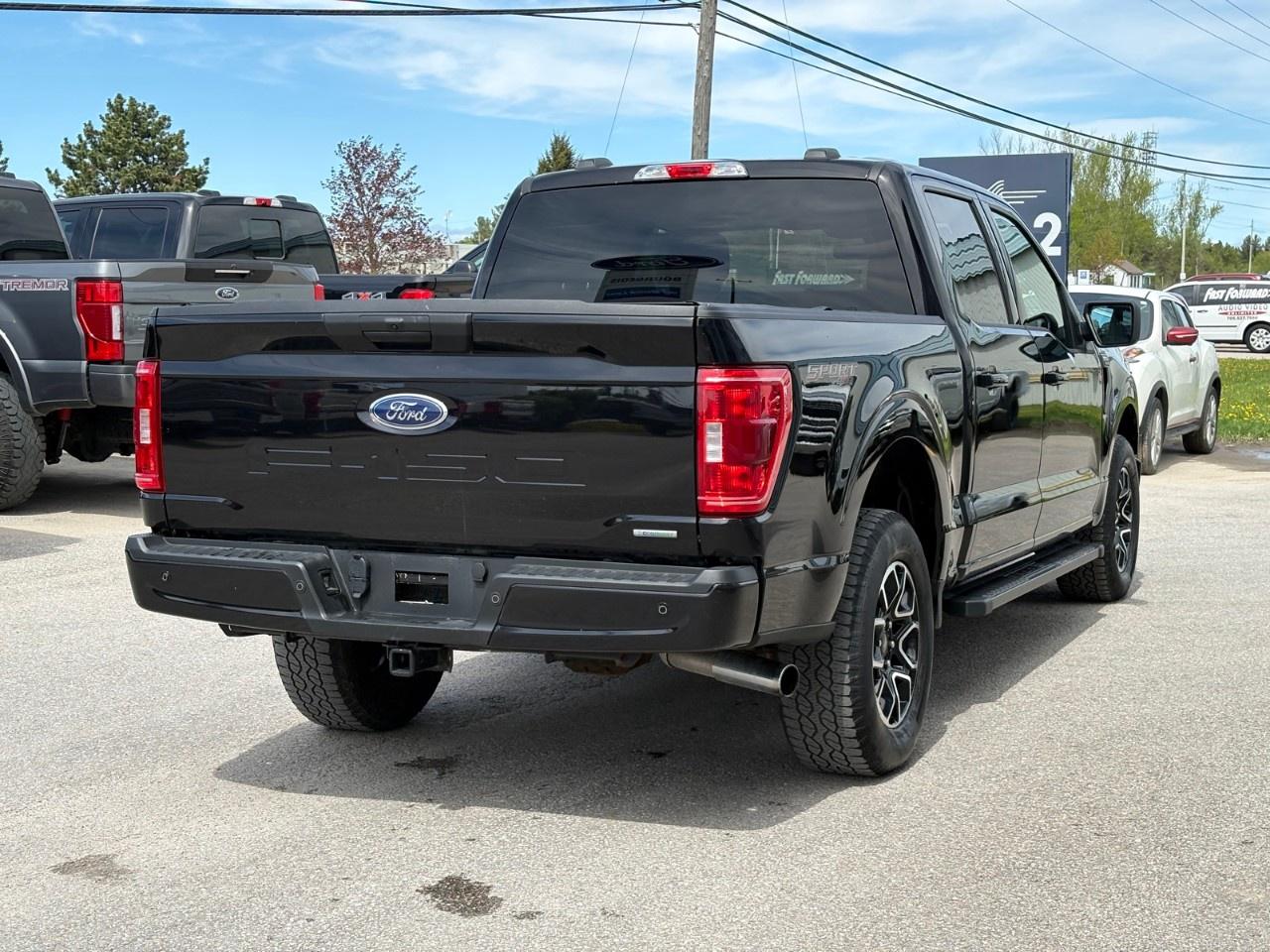 2022 Ford F-150 XLT 4WD SuperCrew 5.5' Box Photo