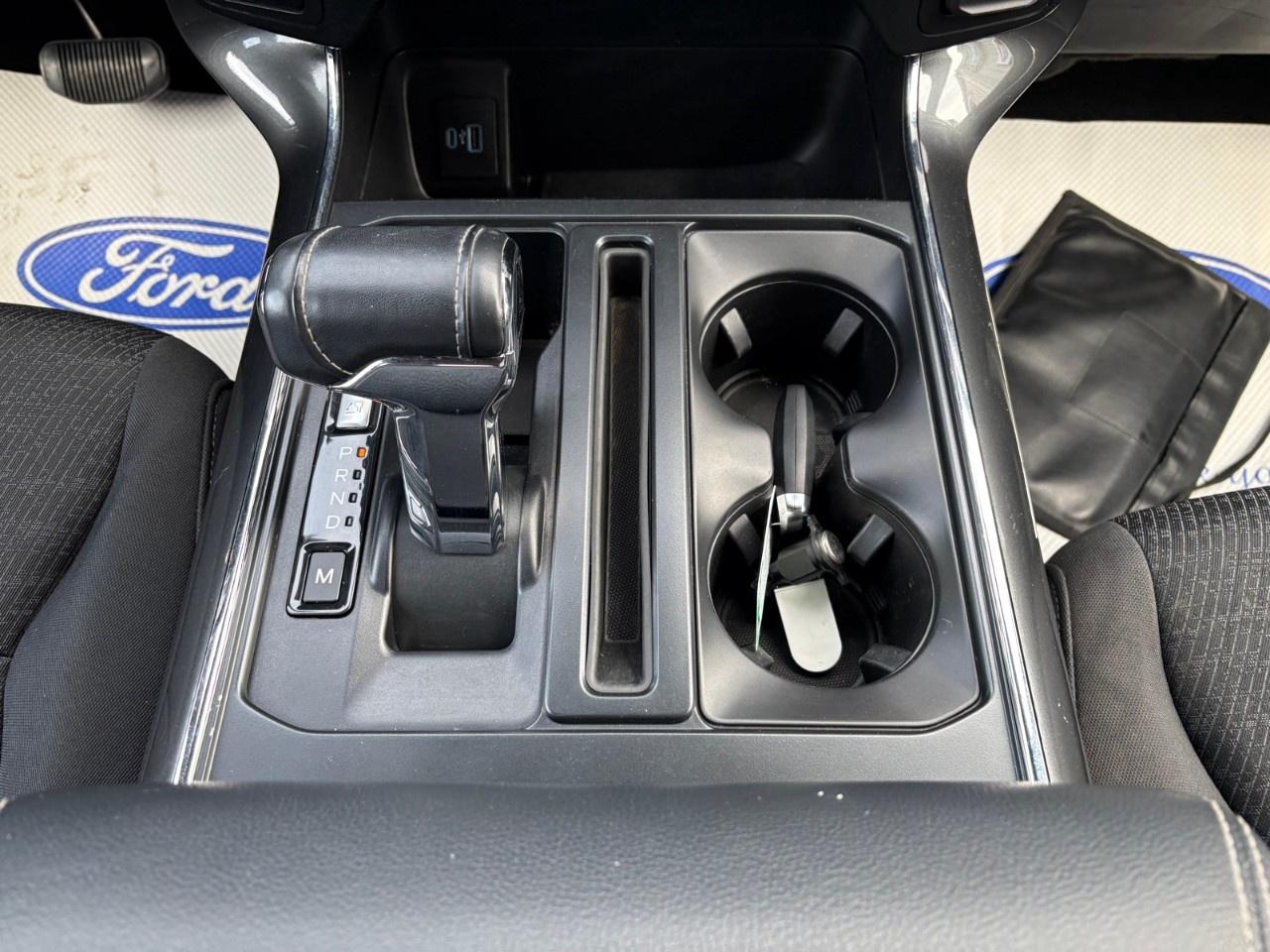 2022 Ford F-150 XLT 4WD SuperCrew 5.5' Box Photo