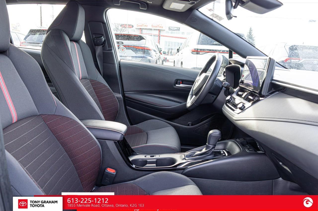 2025 Toyota Corolla Hybrid SE Photo