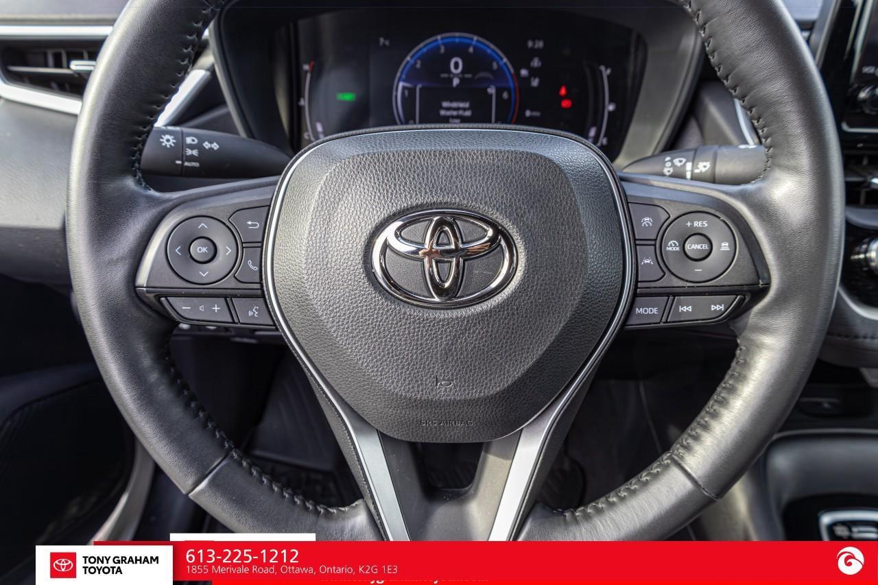 2025 Toyota Corolla Hybrid SE Photo