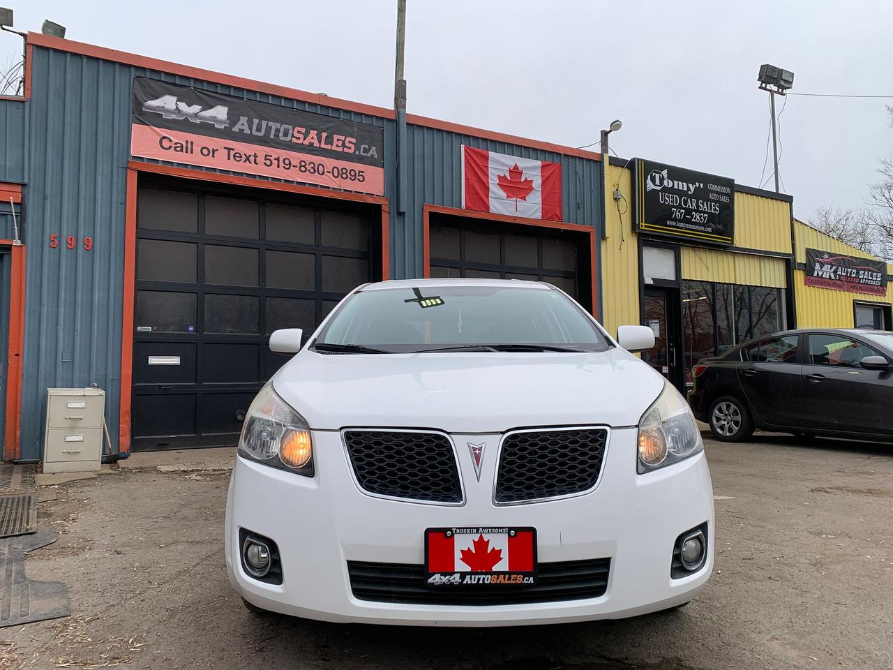 2009 Pontiac Vibe MATRIX 1 OWNER LOW KMS Photo