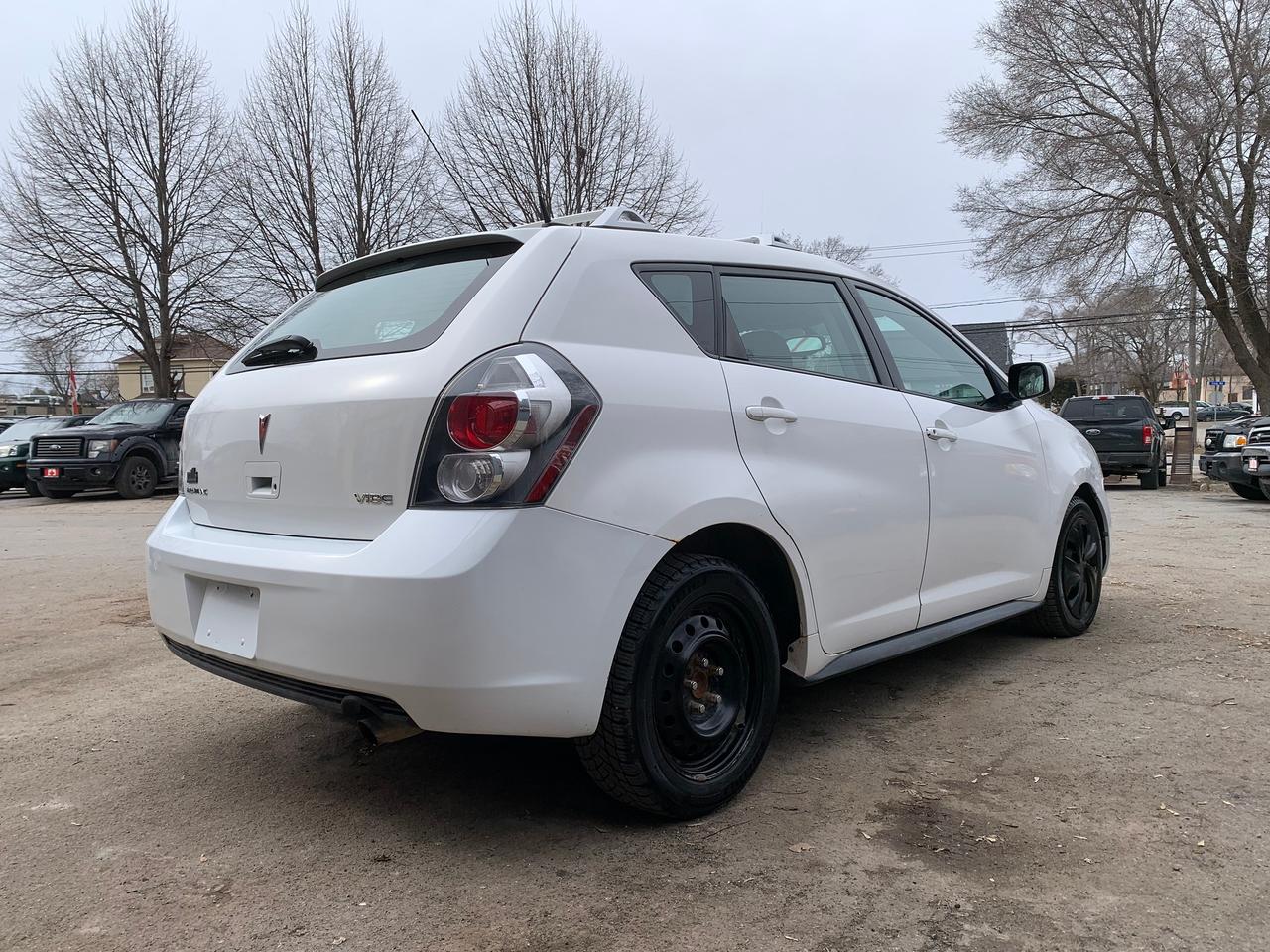 2009 Pontiac Vibe MATRIX 1 OWNER LOW KMS Photo