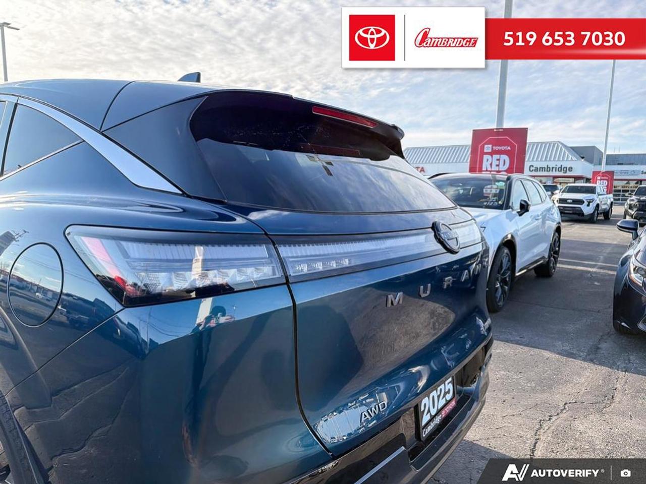 2025 Nissan Murano Platinum Photo