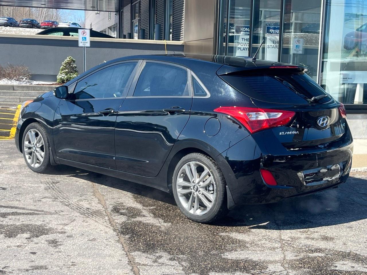 2017 Hyundai Elantra GT 5dr HB Auto GLS Tech Photo4