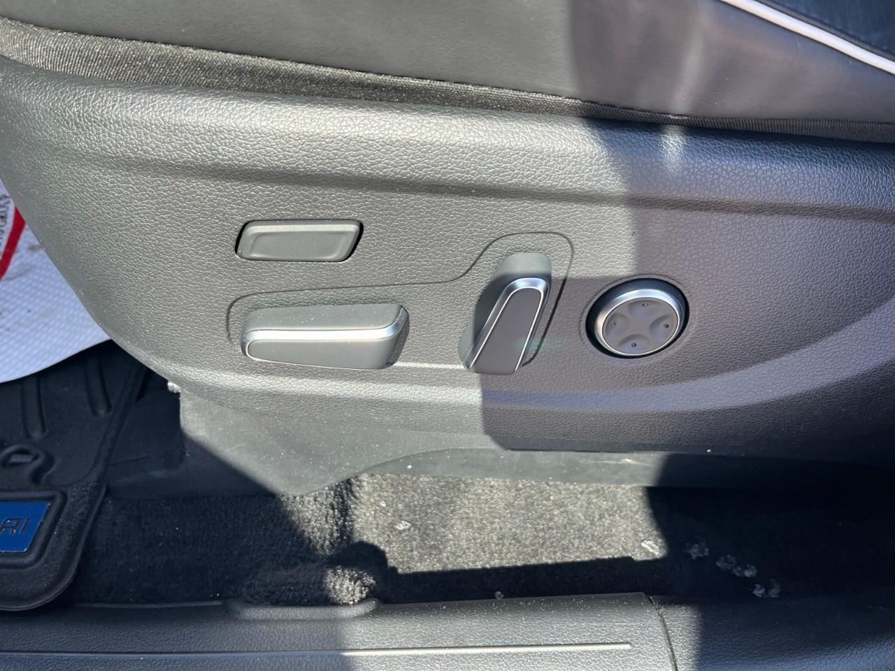 2017 Hyundai Elantra GT 5dr HB Auto GLS Tech Photo