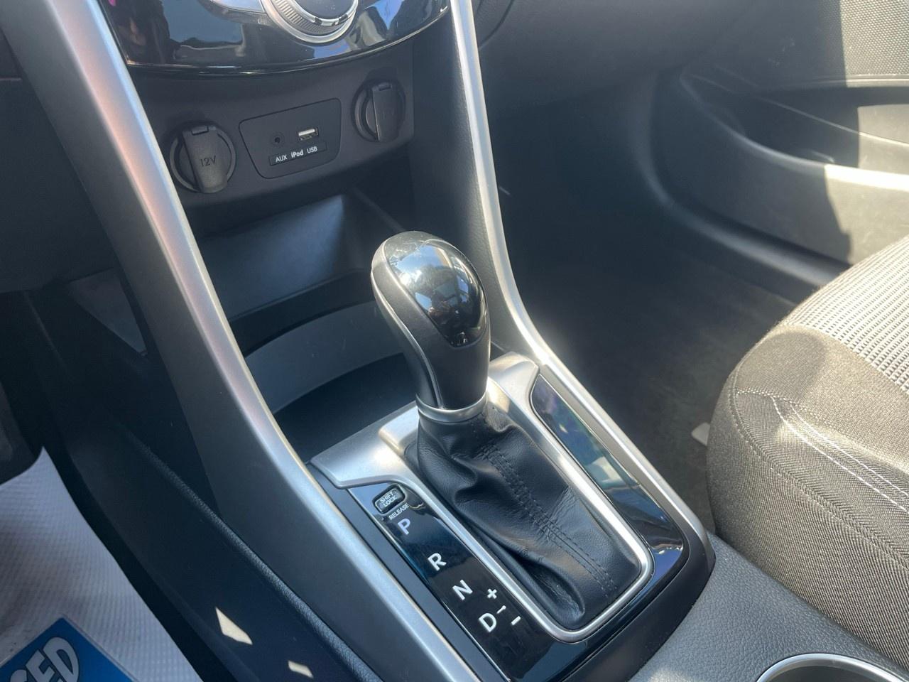 2017 Hyundai Elantra GT 5dr HB Auto GLS Tech Photo
