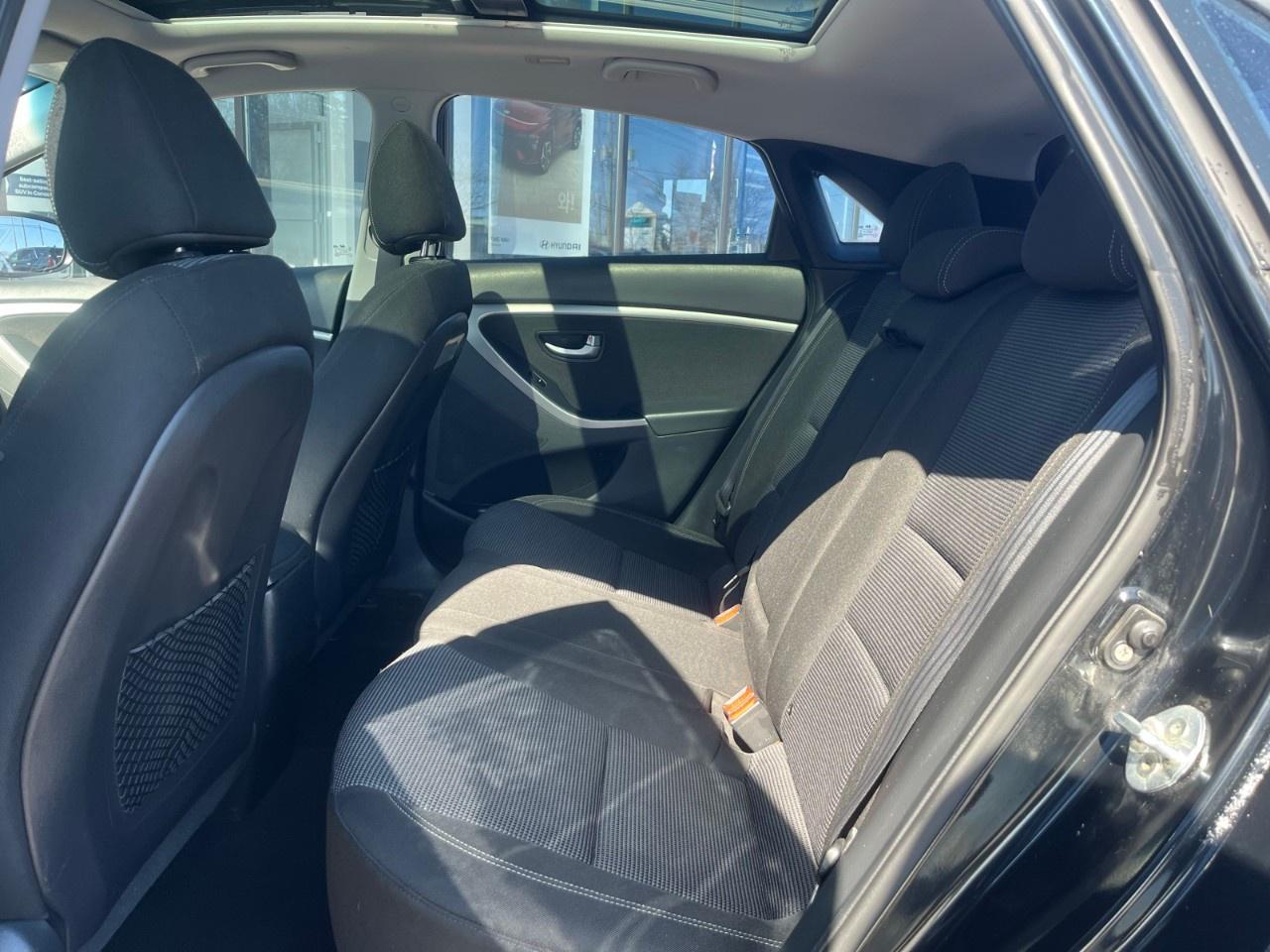 2017 Hyundai Elantra GT 5dr HB Auto GLS Tech Photo