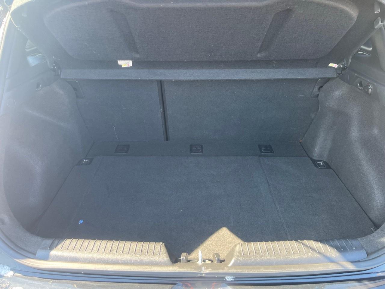 2017 Hyundai Elantra GT 5dr HB Auto GLS Tech Photo