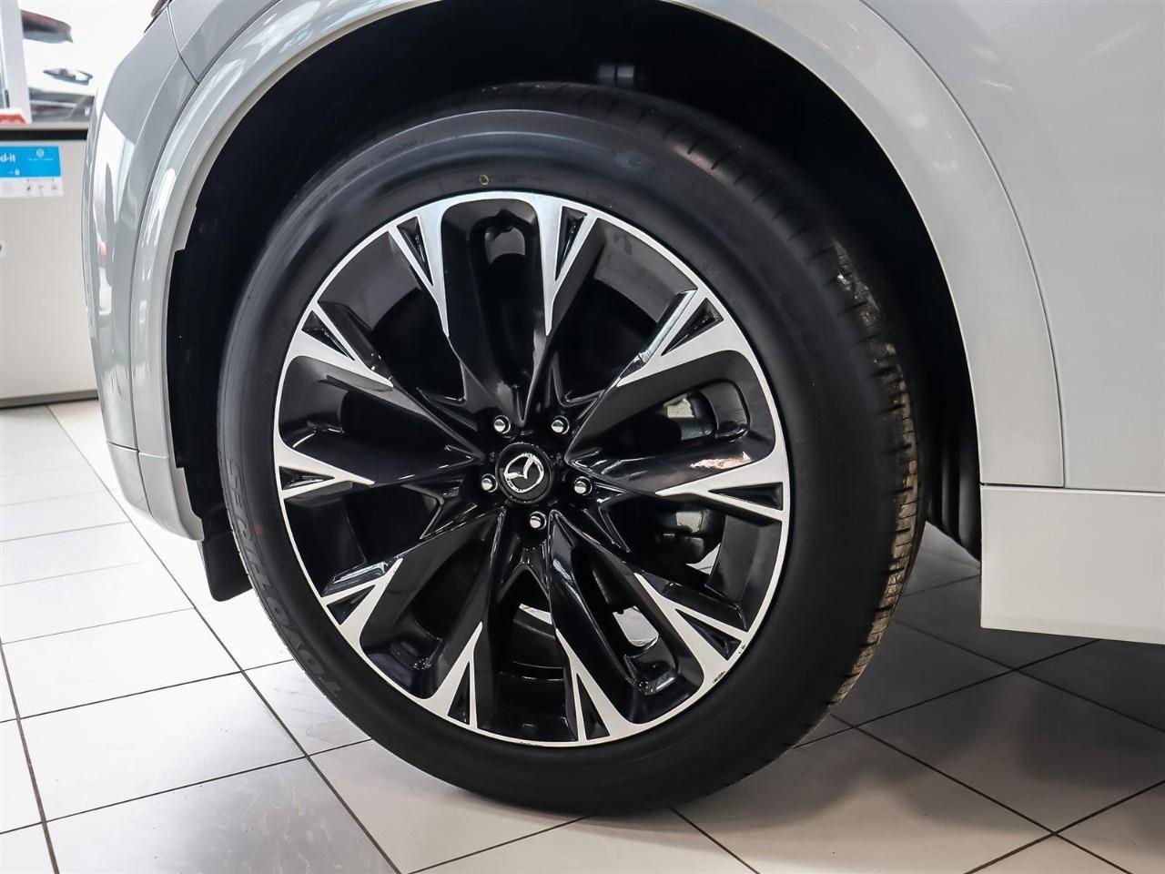 2025 Mazda CX-90 MHEV Signature Photo