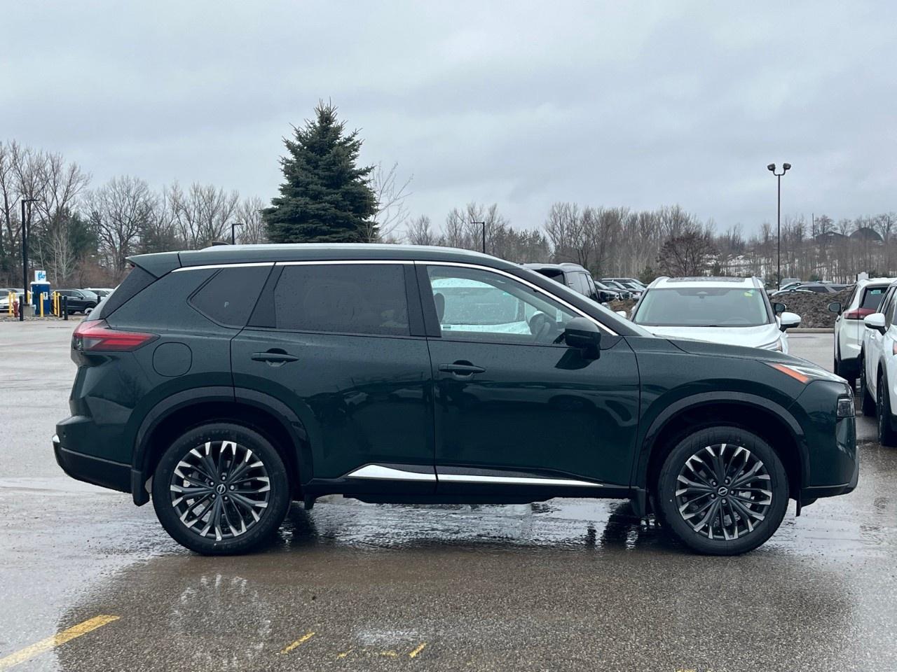 2026 Nissan Rogue AWD Platinum Photo