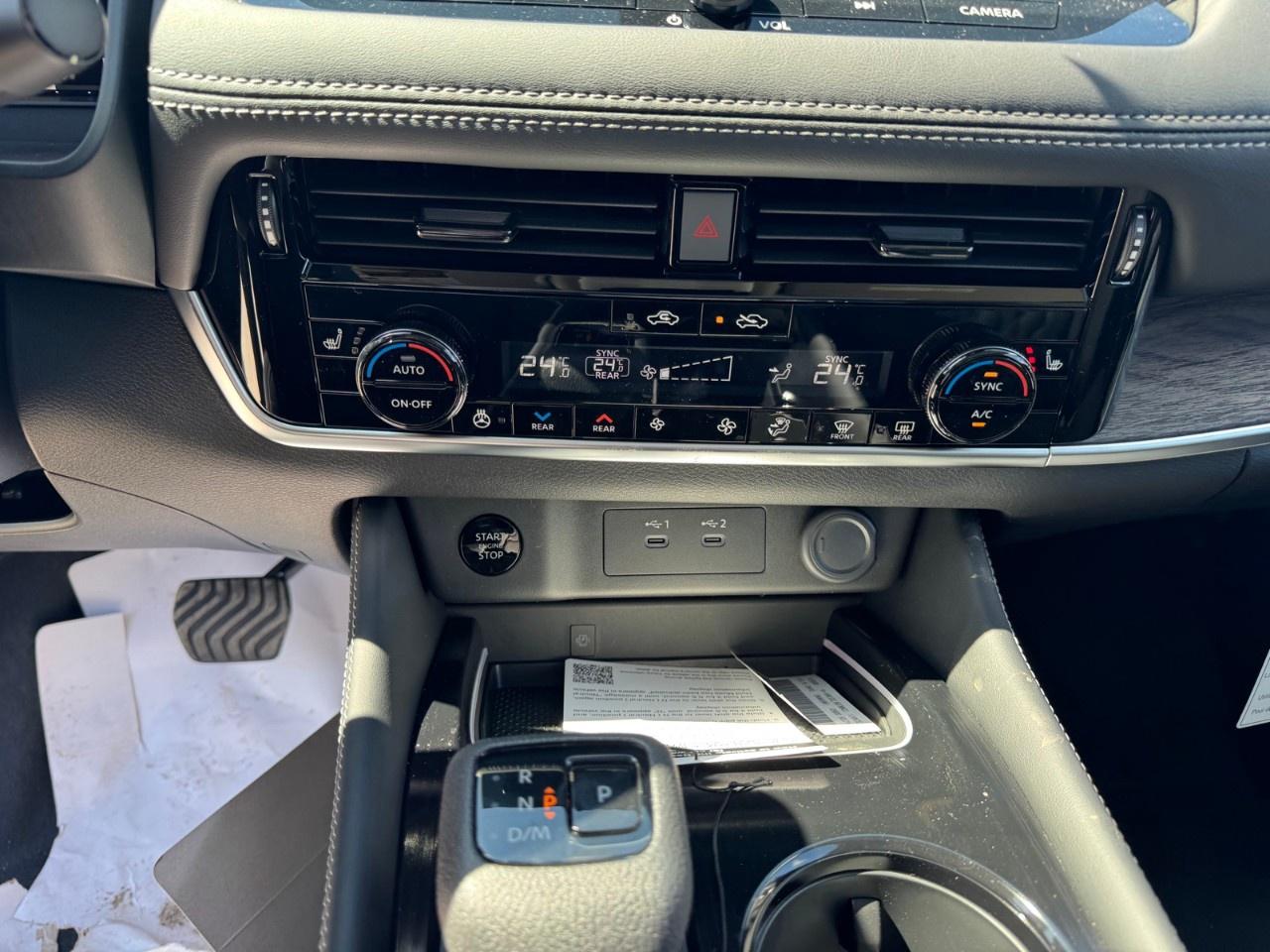 2026 Nissan Rogue AWD Platinum Photo