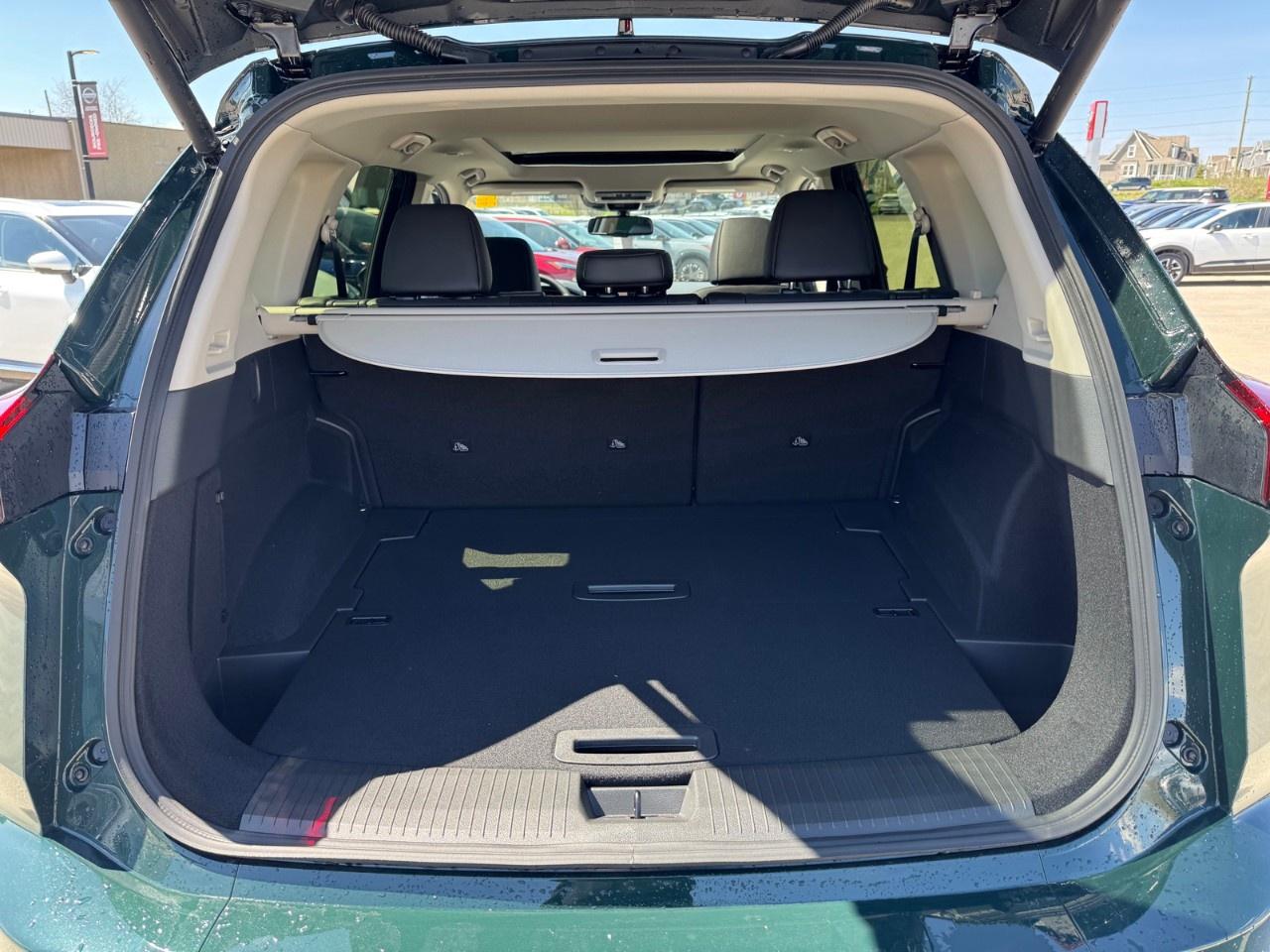 2026 Nissan Rogue AWD Platinum Photo