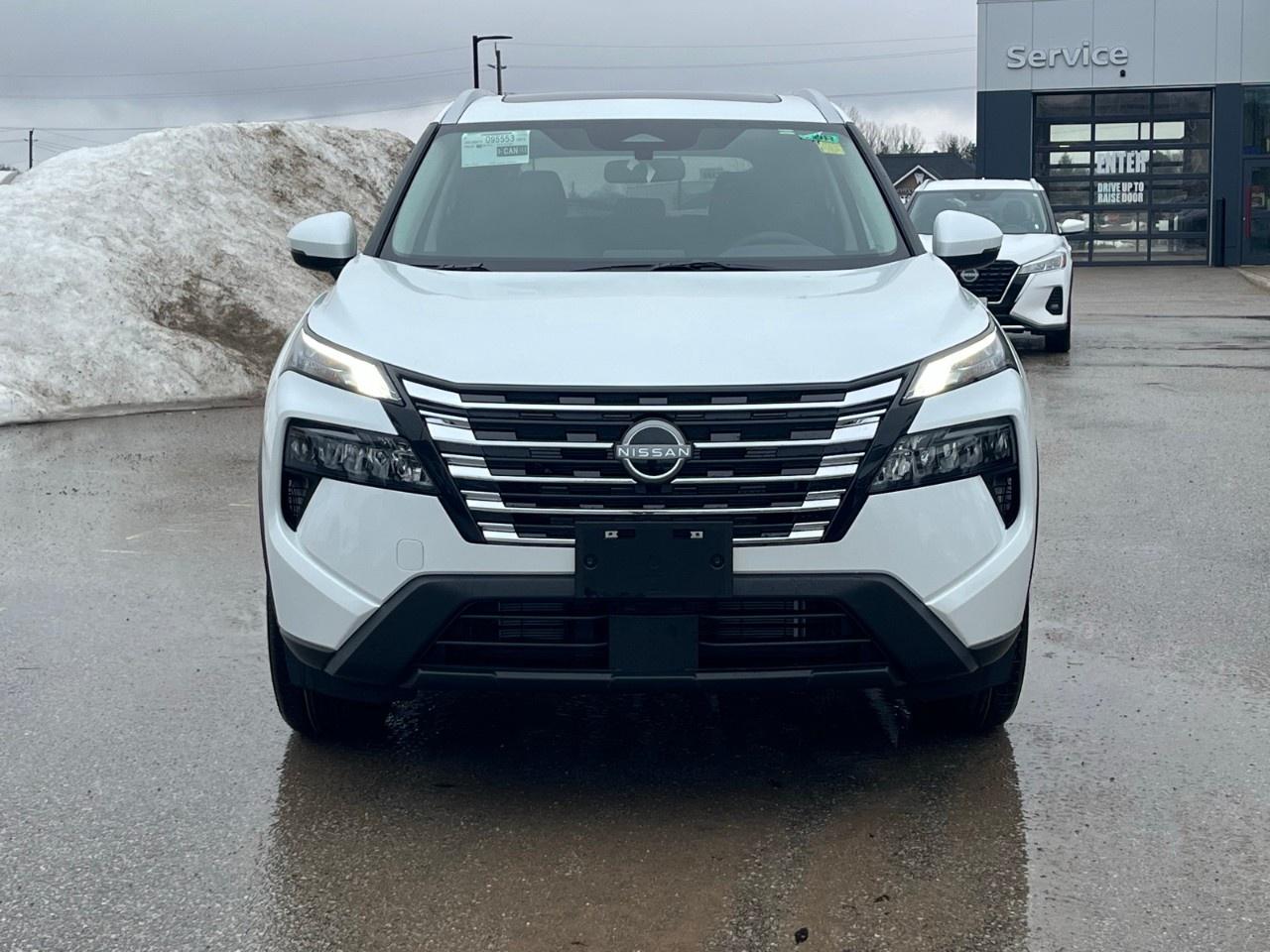 2026 Nissan Rogue AWD SV Moonroof Photo
