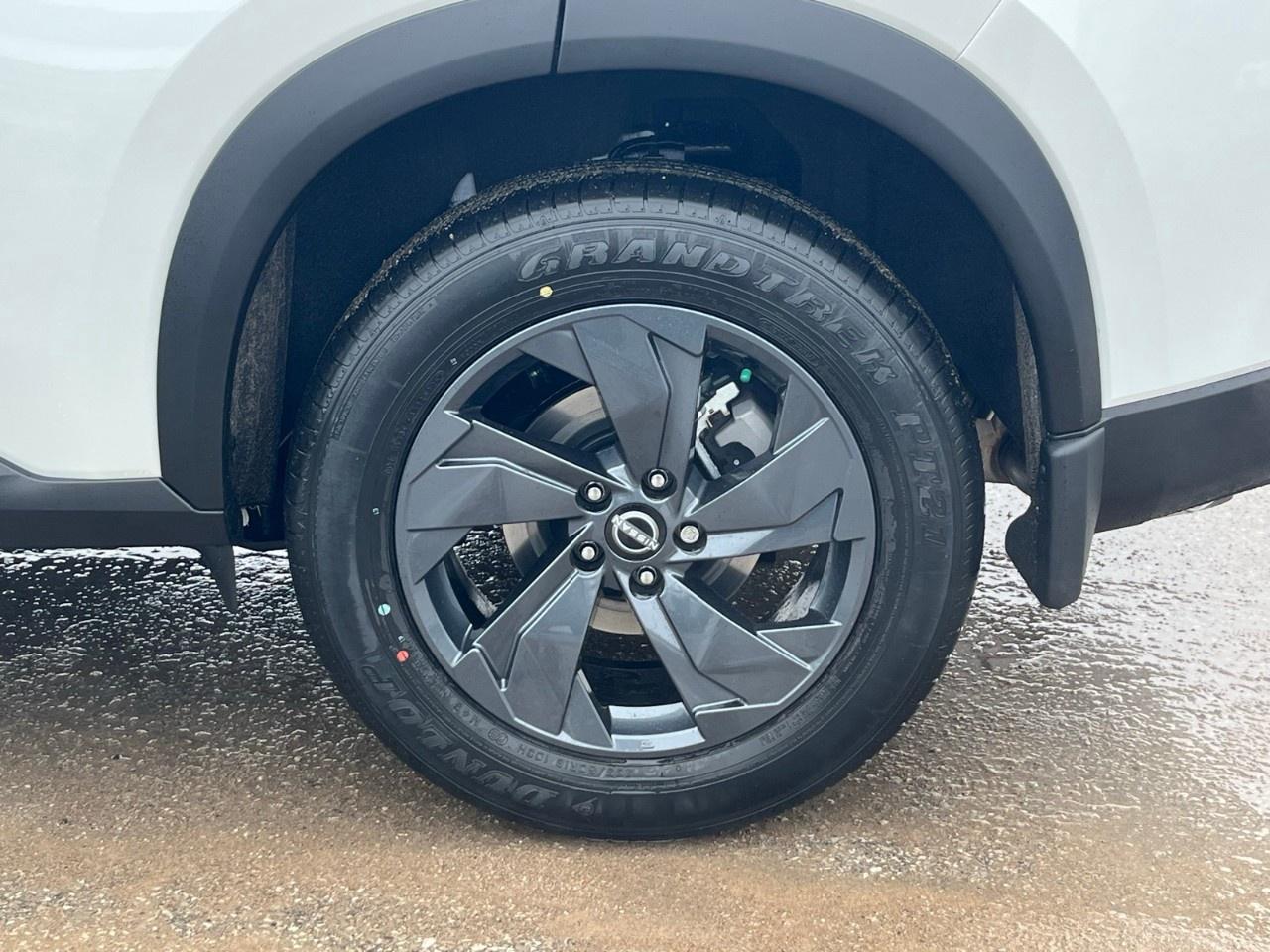 2026 Nissan Rogue AWD SV Moonroof Photo