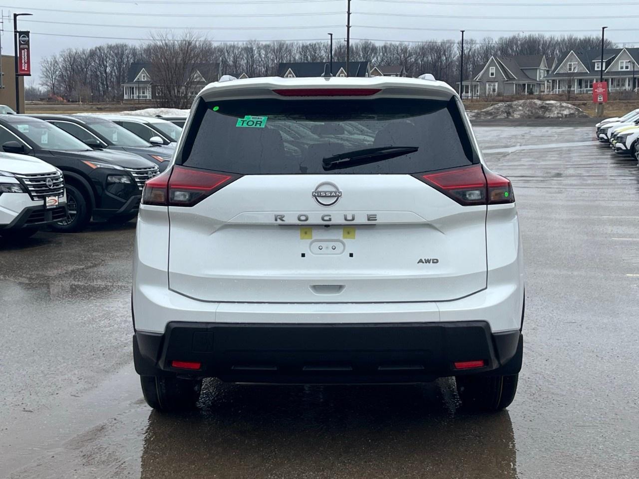 2026 Nissan Rogue AWD SV Moonroof Photo