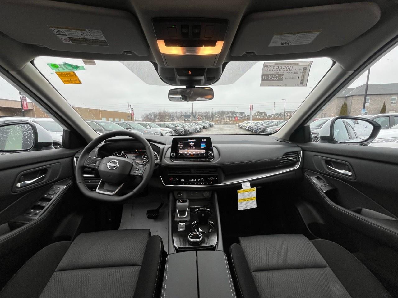 2026 Nissan Rogue AWD SV Moonroof Photo