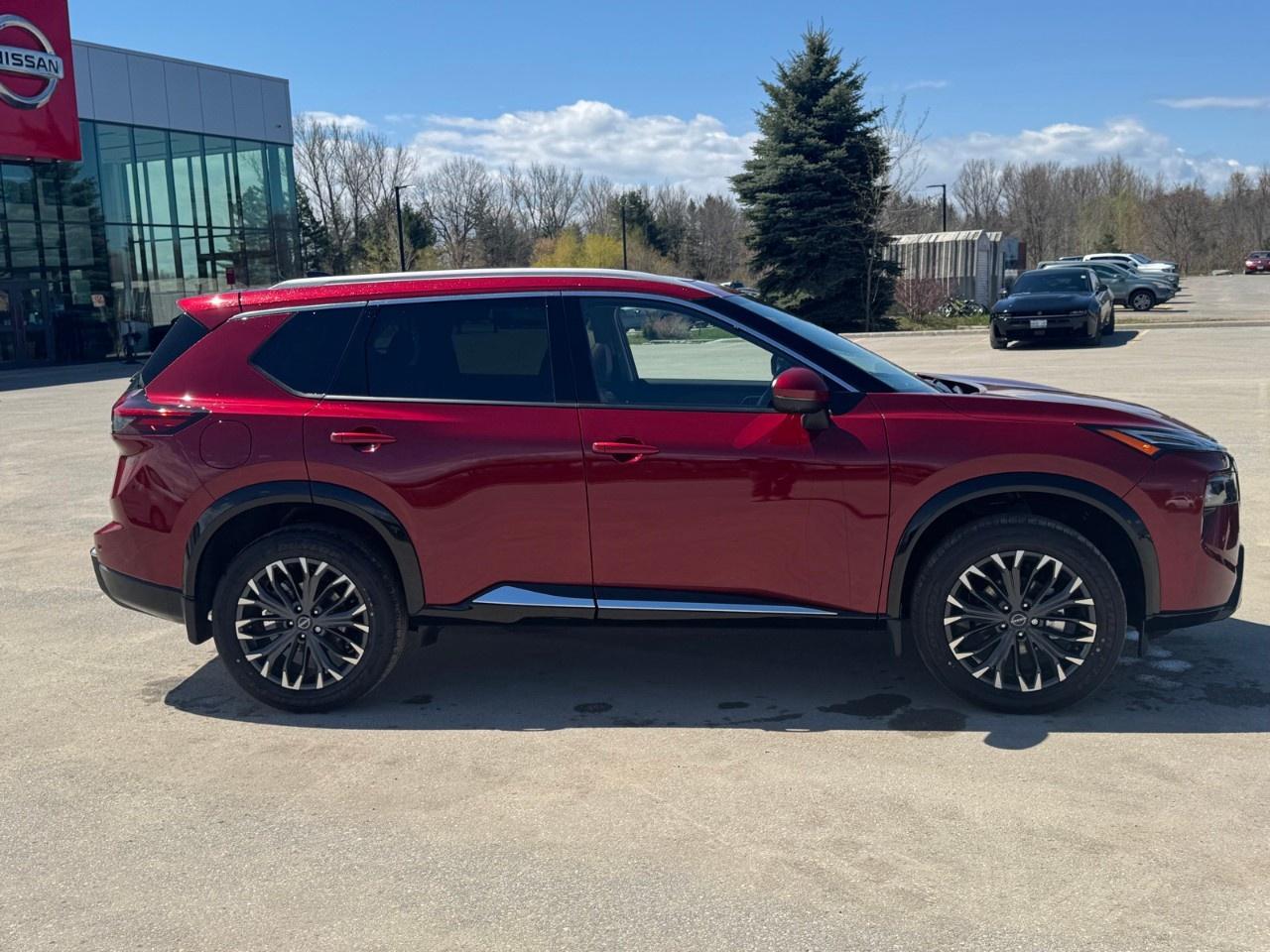 2026 Nissan Rogue AWD Platinum Photo