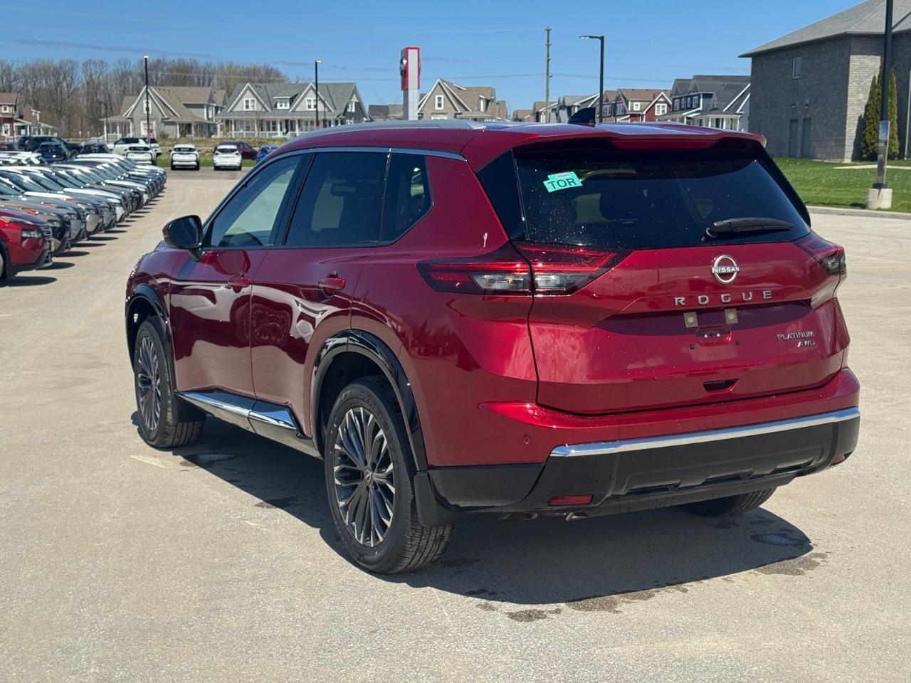 2026 Nissan Rogue AWD Platinum Photo