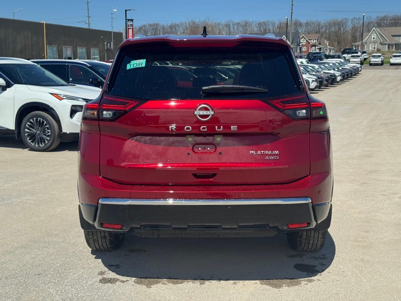 2026 Nissan Rogue AWD Platinum Photo