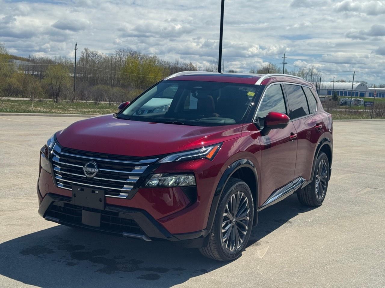 2026 Nissan Rogue AWD Platinum Photo