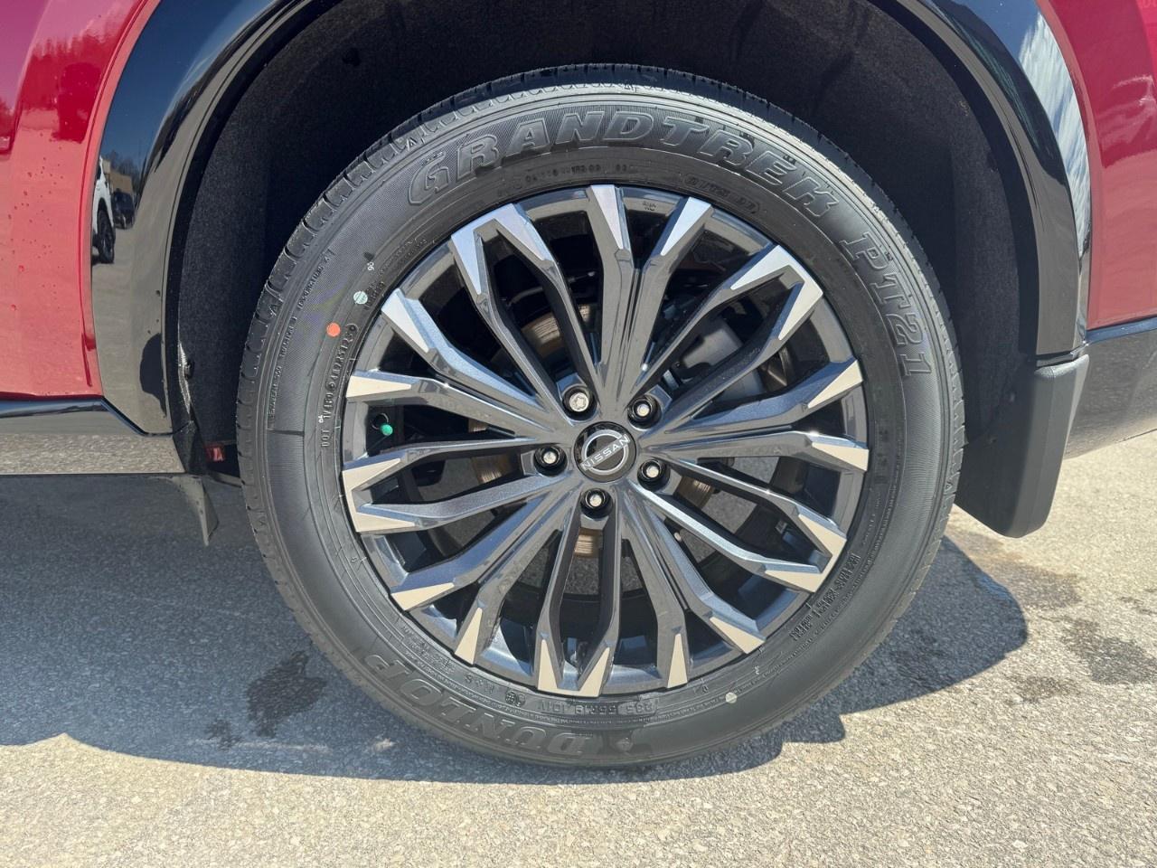 2026 Nissan Rogue AWD Platinum Photo