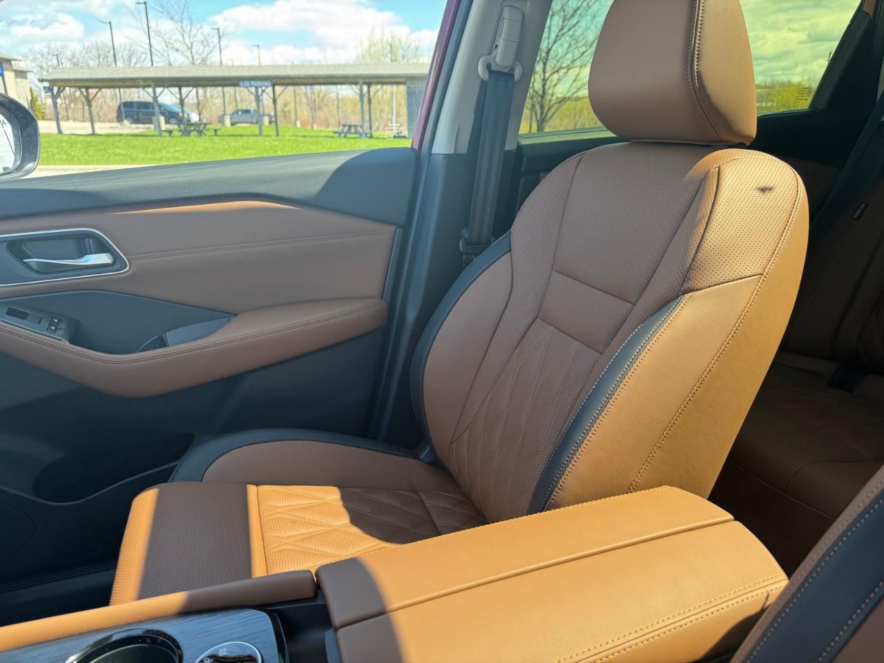 2026 Nissan Rogue AWD Platinum Photo