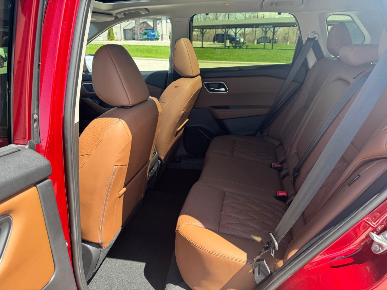 2026 Nissan Rogue AWD Platinum Photo