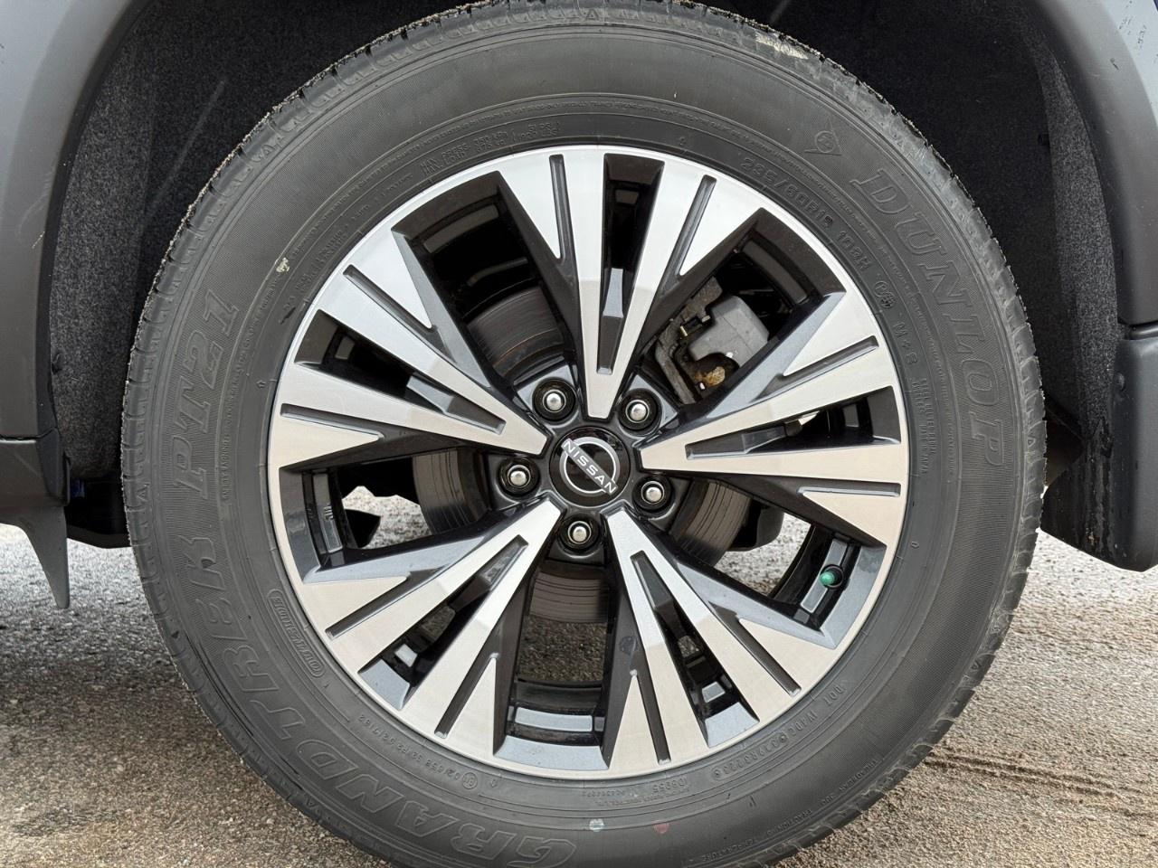 2023 Nissan Rogue AWD SV Photo