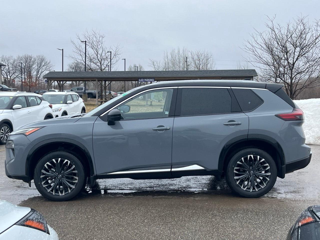 2026 Nissan Rogue AWD Platinum Photo