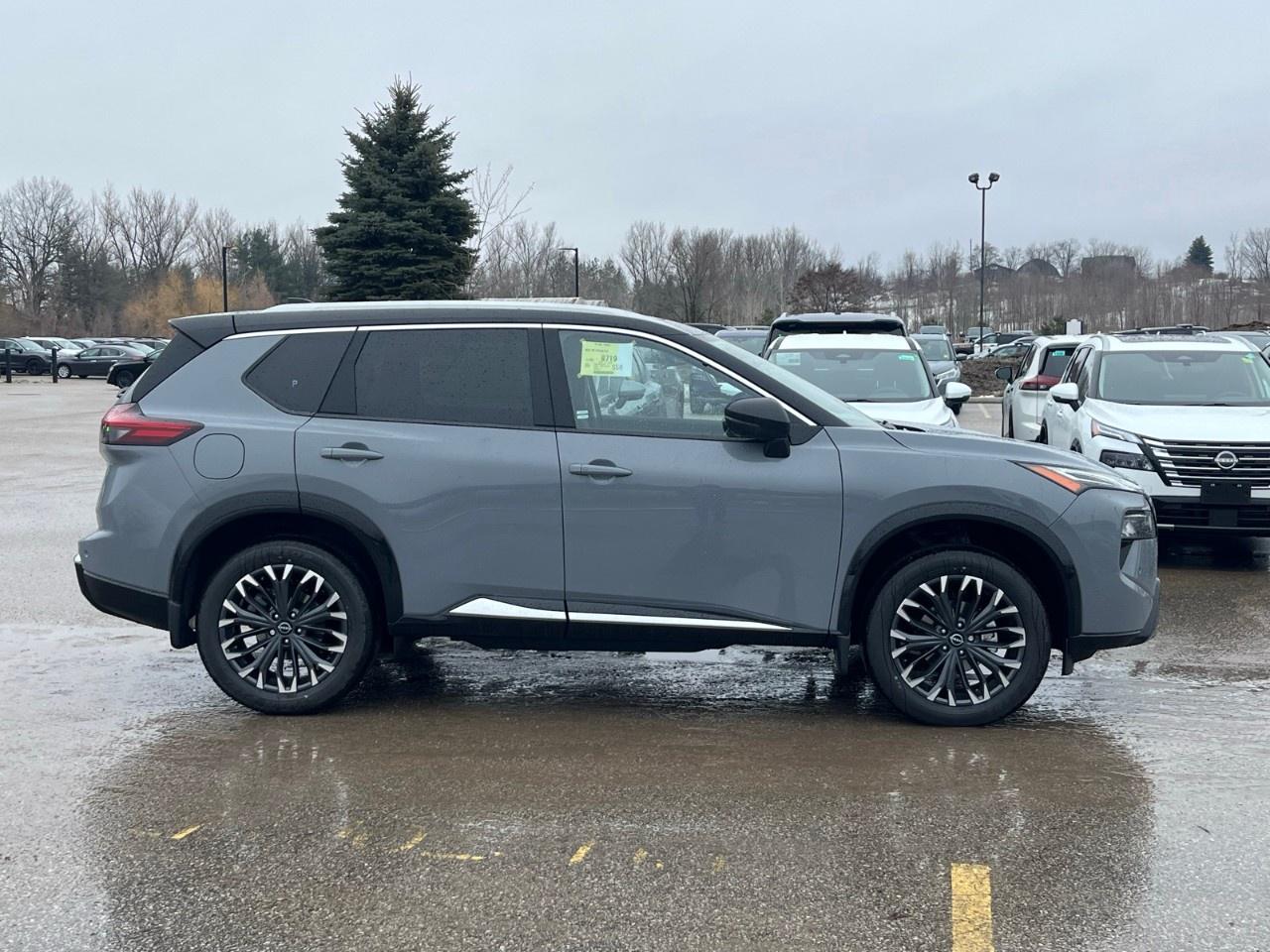 2026 Nissan Rogue AWD Platinum Photo