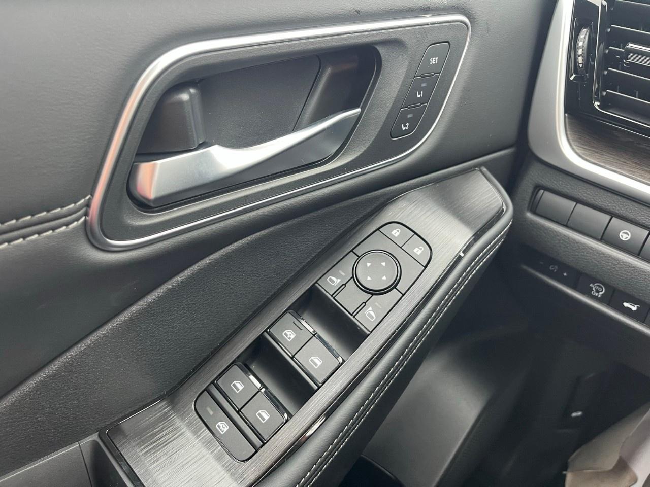 2026 Nissan Rogue AWD Platinum Photo