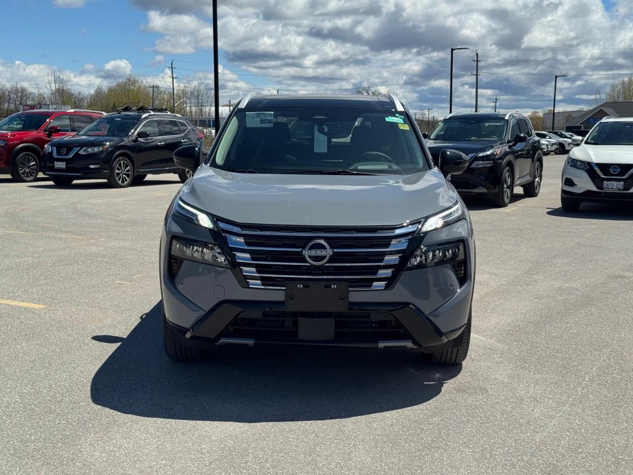 2026 Nissan Rogue AWD Platinum Photo