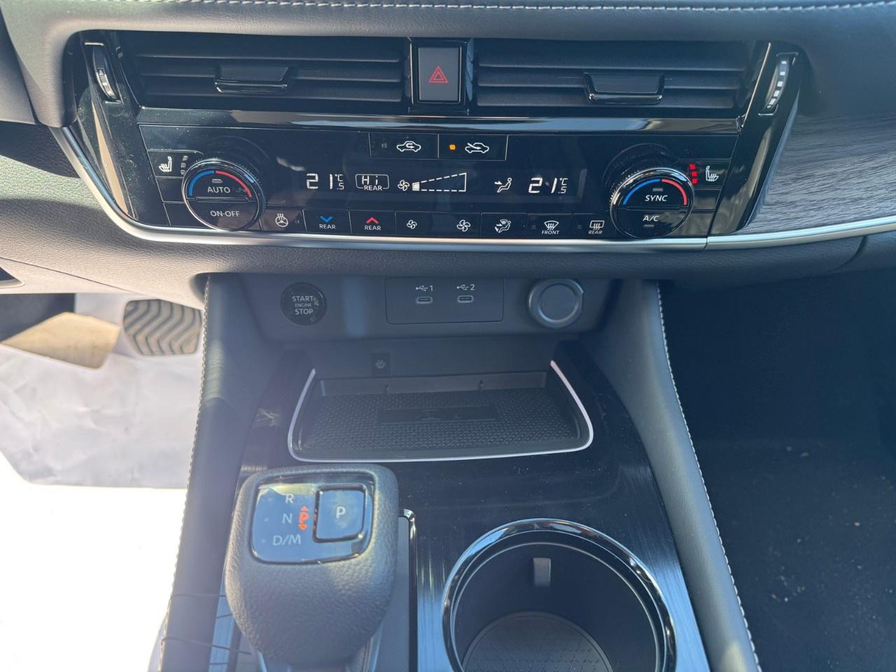 2026 Nissan Rogue AWD Platinum Photo