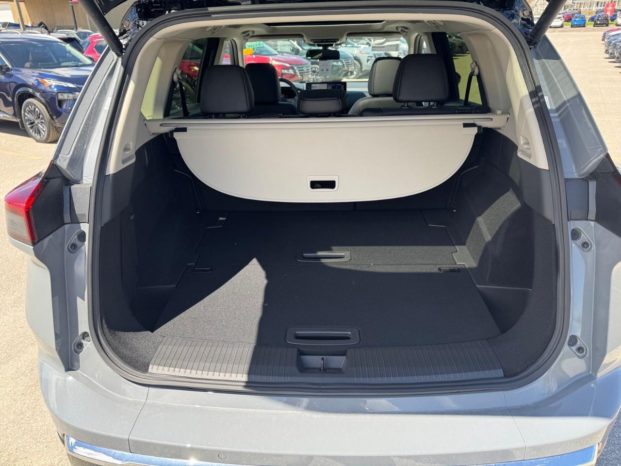 2026 Nissan Rogue AWD Platinum Photo