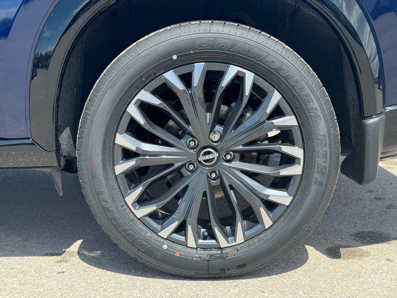 2026 Nissan Rogue AWD Platinum Photo