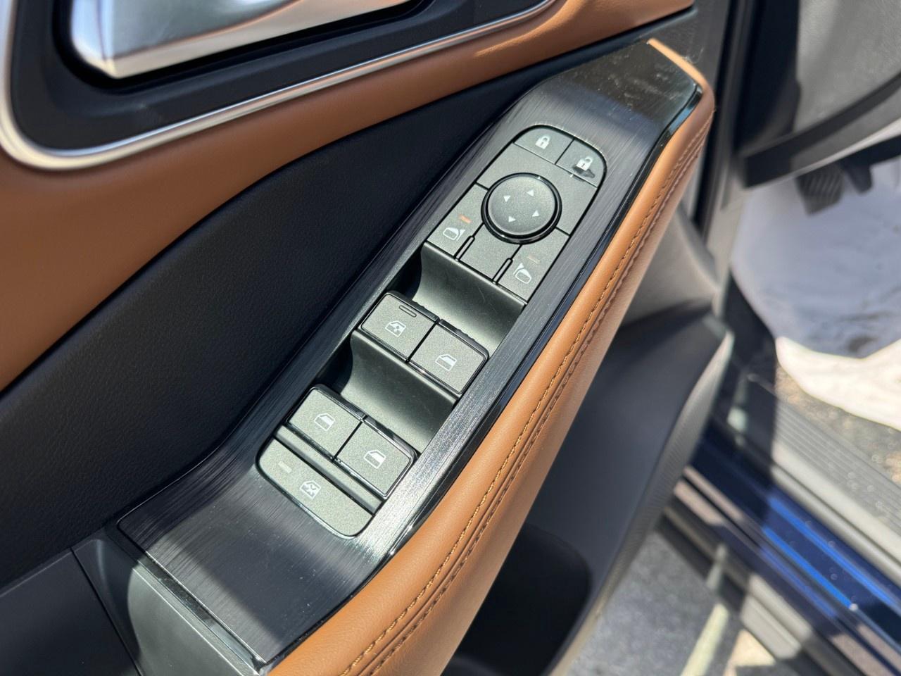 2026 Nissan Rogue AWD Platinum Photo