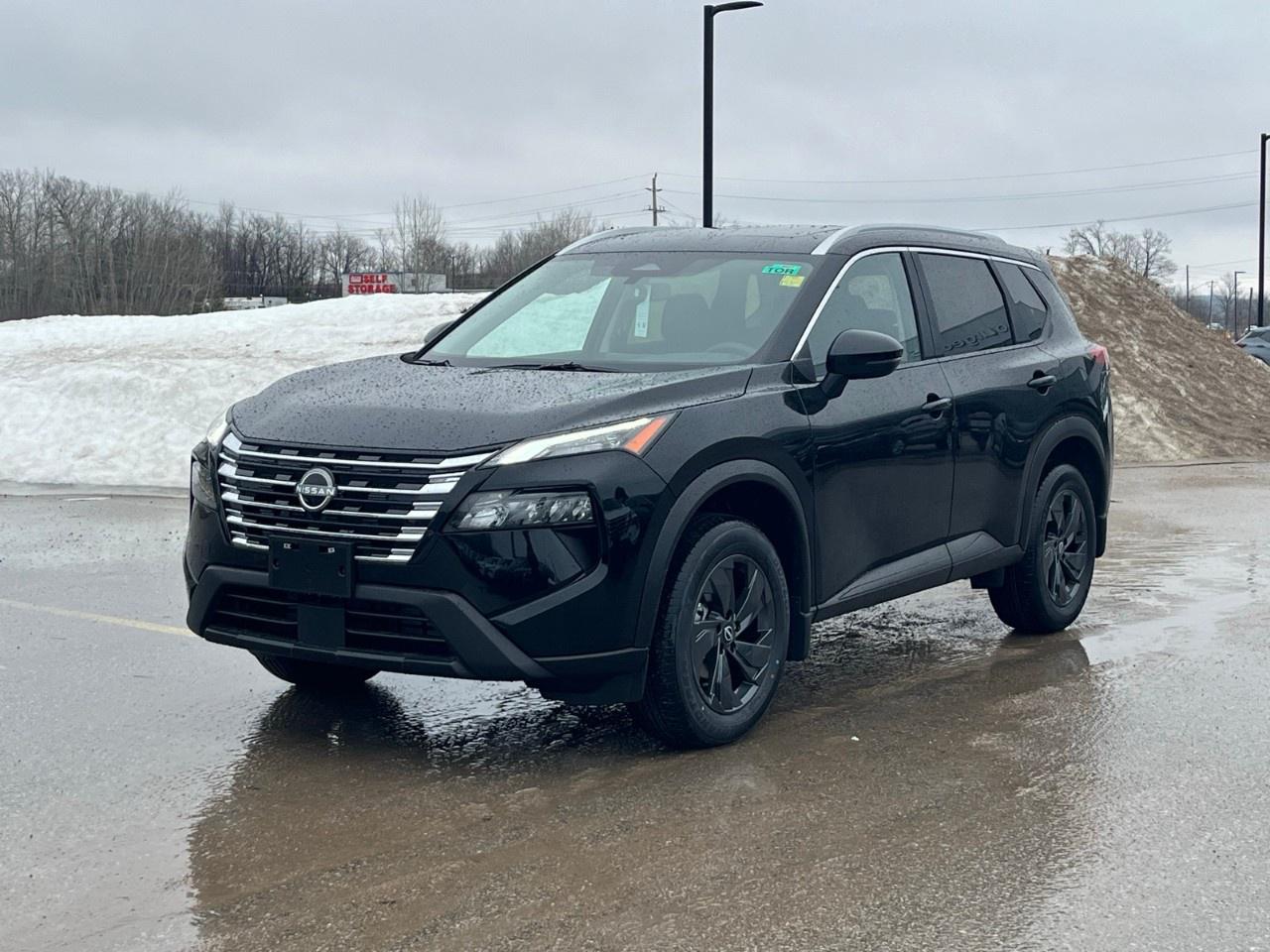2026 Nissan Rogue AWD SV Moonroof Photo