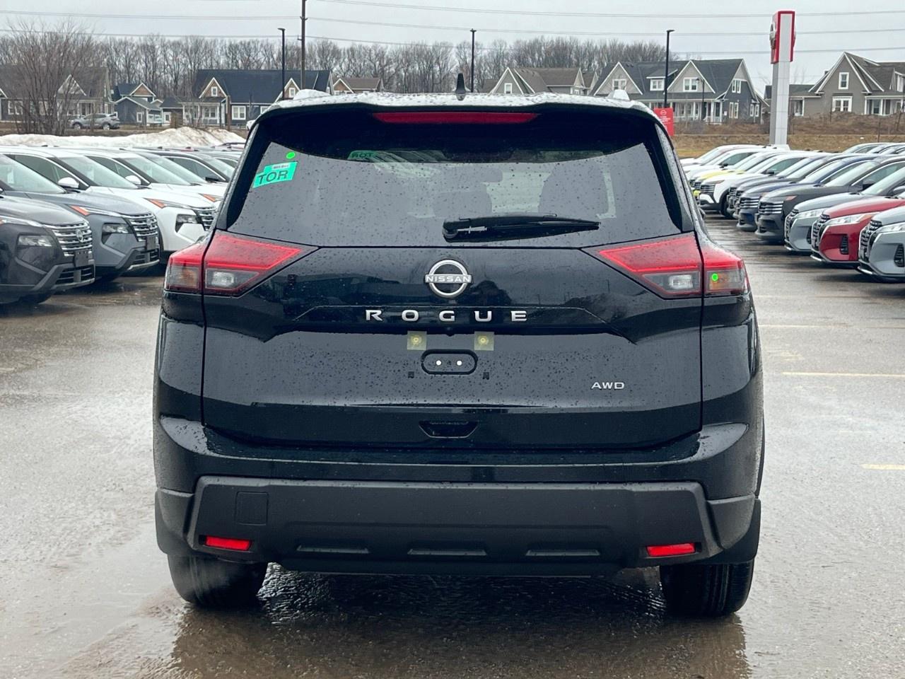 2026 Nissan Rogue AWD SV Moonroof Photo