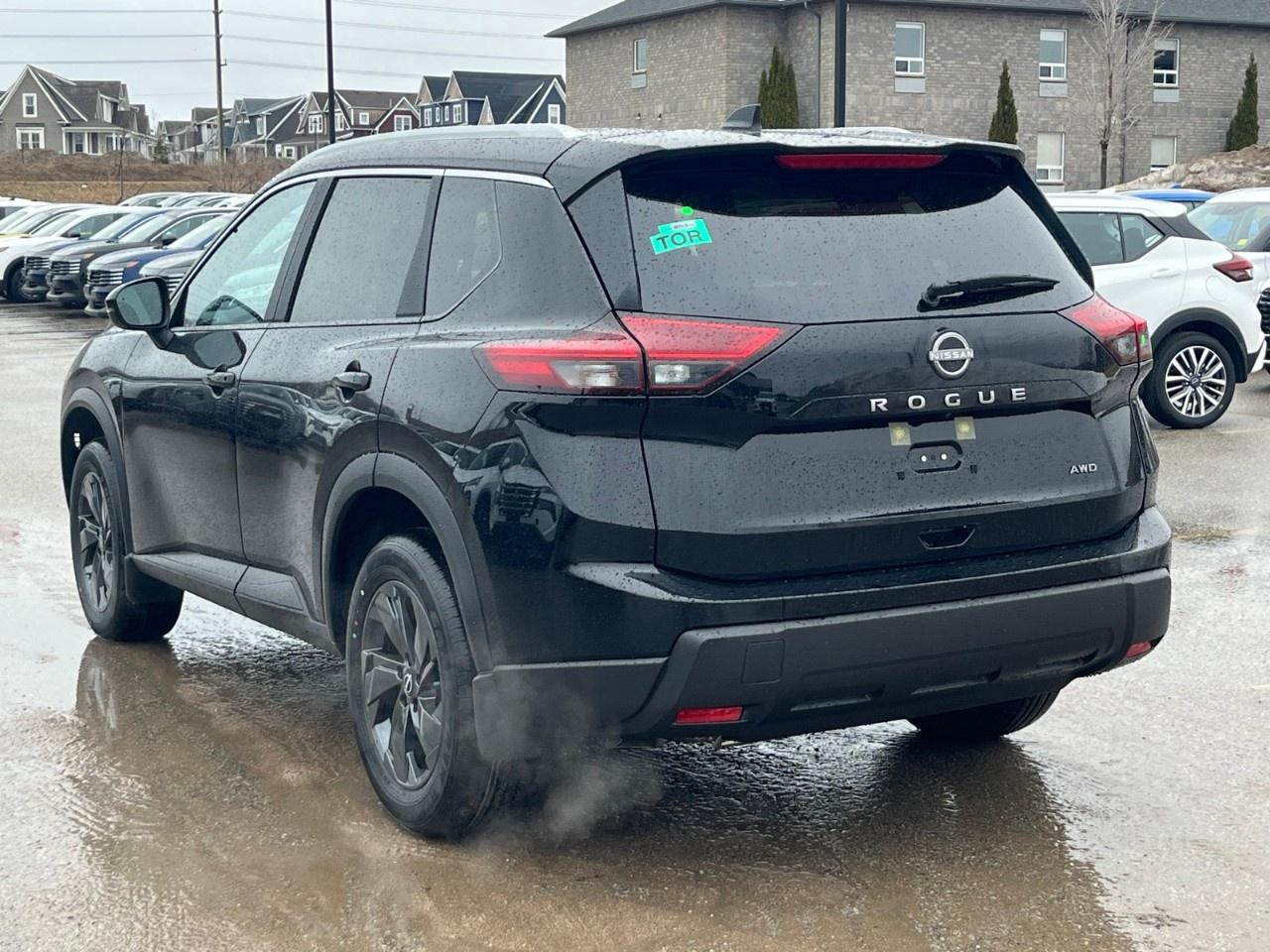 2026 Nissan Rogue AWD SV Moonroof Photo