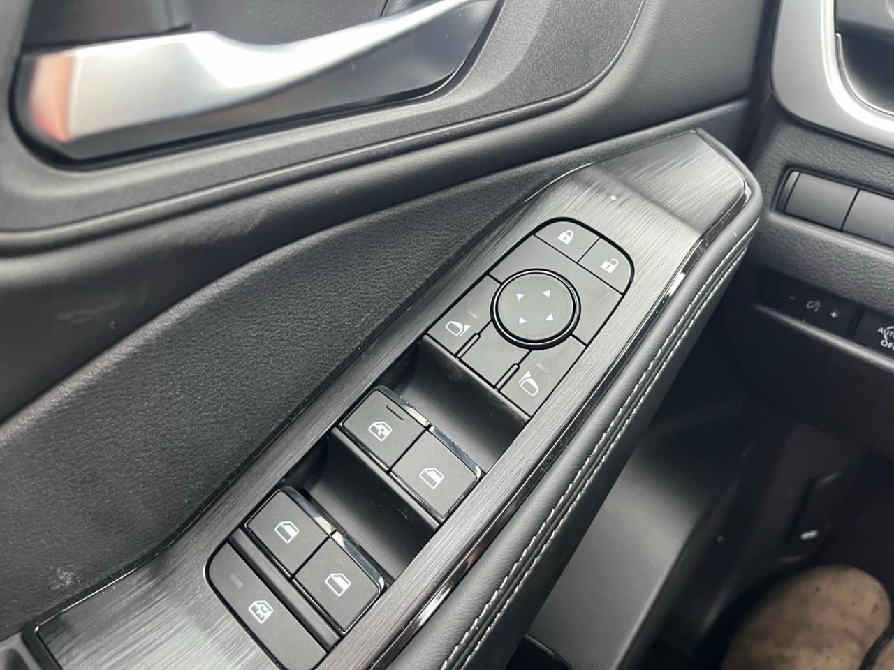 2026 Nissan Rogue AWD SV Moonroof Photo