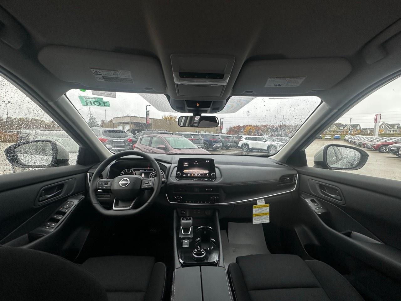 2025 Nissan Rogue AWD S Photo