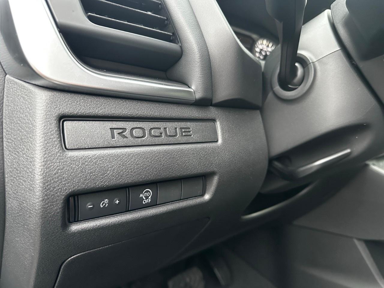 2025 Nissan Rogue AWD S Photo