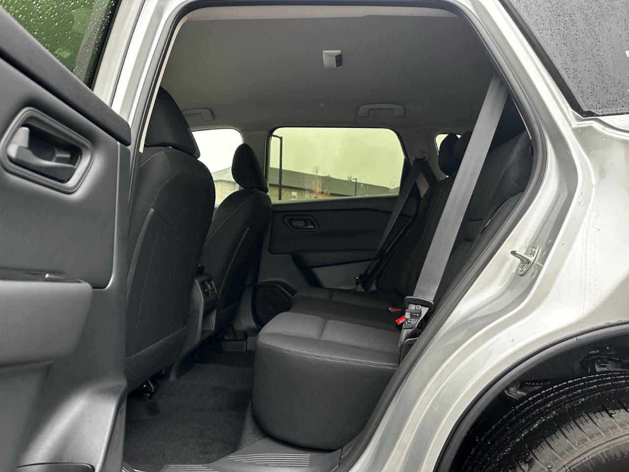 2025 Nissan Rogue AWD S Photo